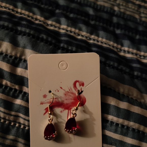 Gold charm bracelet set an Earrings - Picture 2 of 3